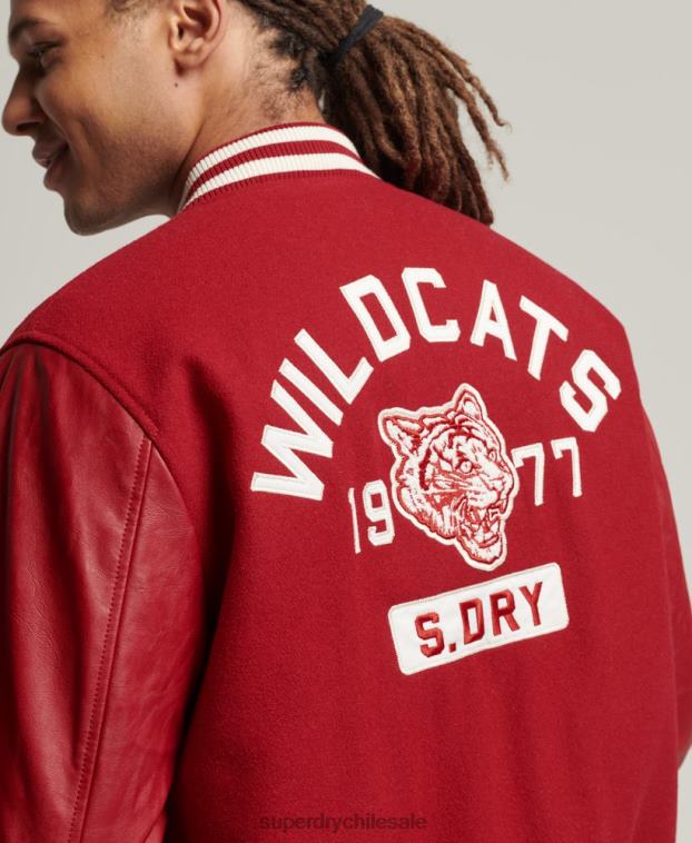 hombres Superdry rojo chamarra con parche del equipo universitario vintage 2R68Z4582
