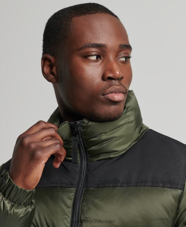 hombres Superdry verde chamarra acolchada con código sportstyle 2R68Z4711