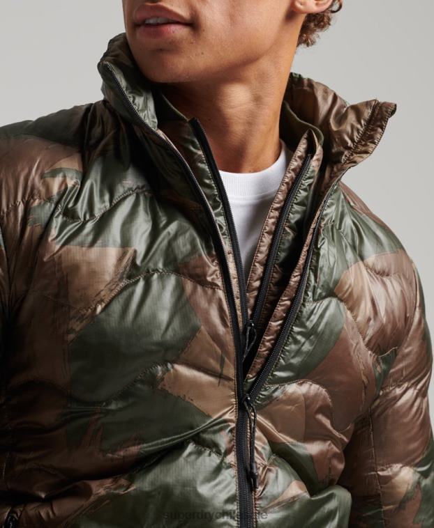 hombres Superdry verde chamarra corta acolchada ligera 2R68Z4574
