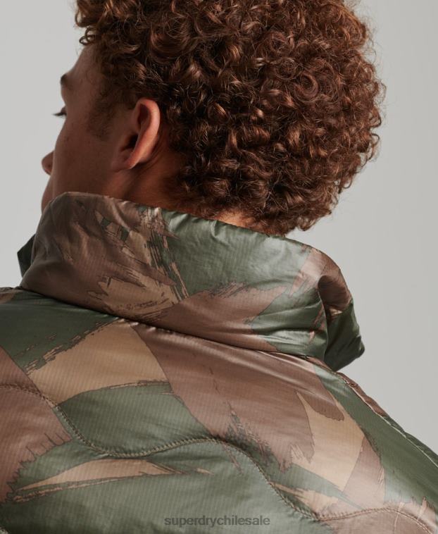 hombres Superdry verde chamarra corta acolchada ligera 2R68Z4574