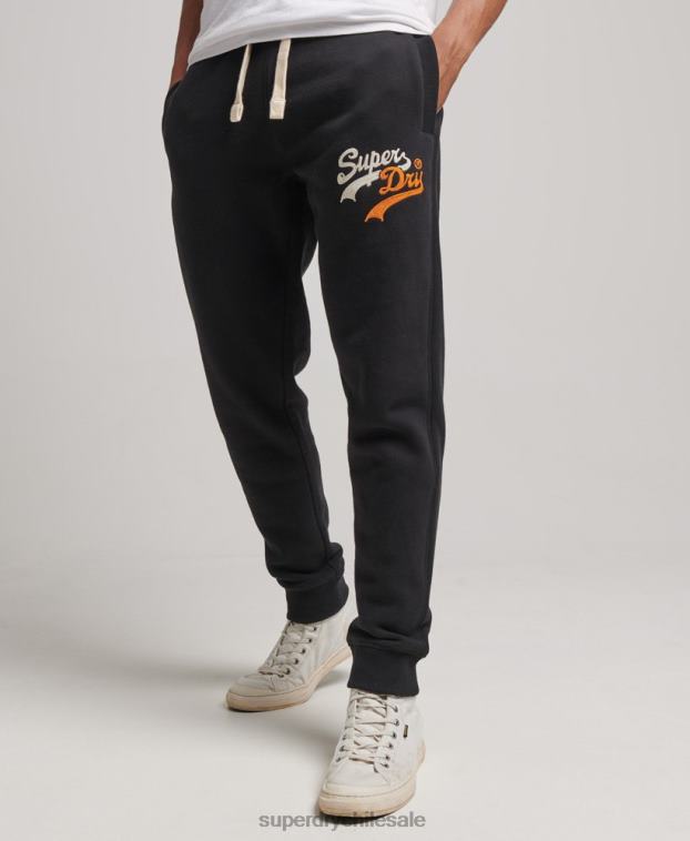 hombres Superdry negro joggers con logo vintage 2R68Z6425