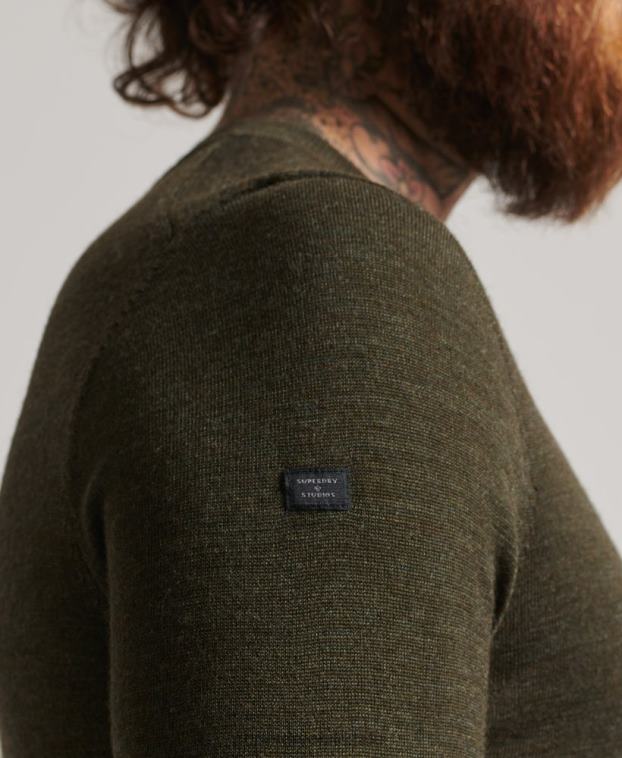 hombres Superdry caqui jersey de merino con cuello de pico 2R68Z5285