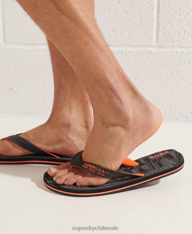 hombres Superdry gris oscuro chanclas Essential con logo 2R68Z1947