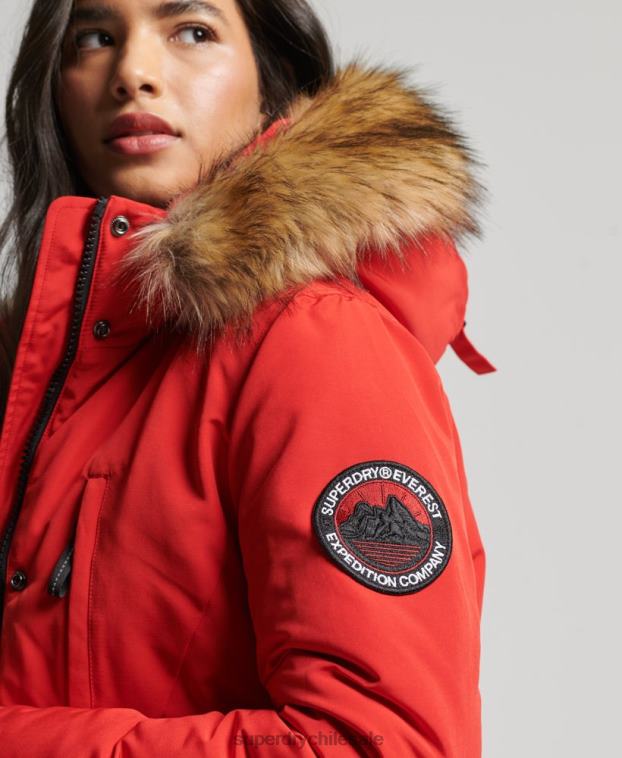 mujer Superdry rojo parka everest de piel sintética con capucha 2R68Z3772