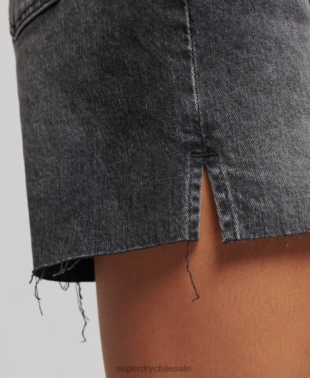 mujer Superdry negro corto de tiro medio 2R68Z2158