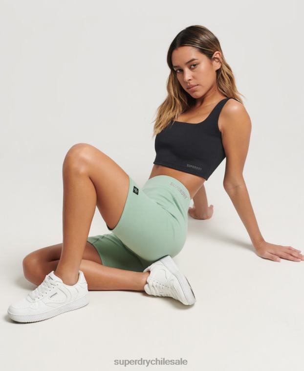 mujer Superdry verde pantalones cortos de ciclismo de tecnología 2R68Z3136