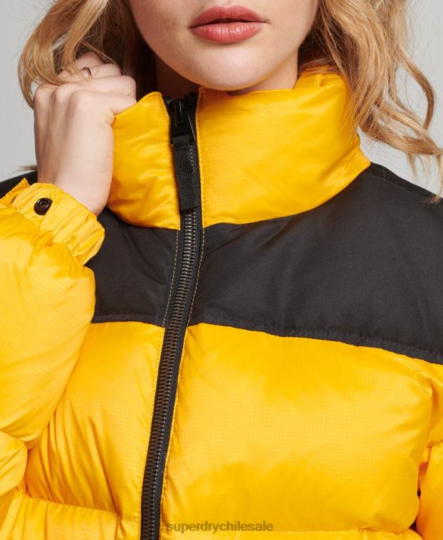 mujer Superdry amarillo chaqueta acolchada con código sportstyle 2R68Z5511