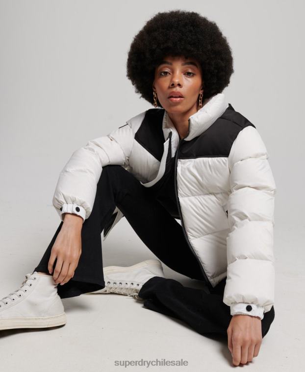 mujer Superdry blanco chaqueta acolchada con código sportstyle 2R68Z5579