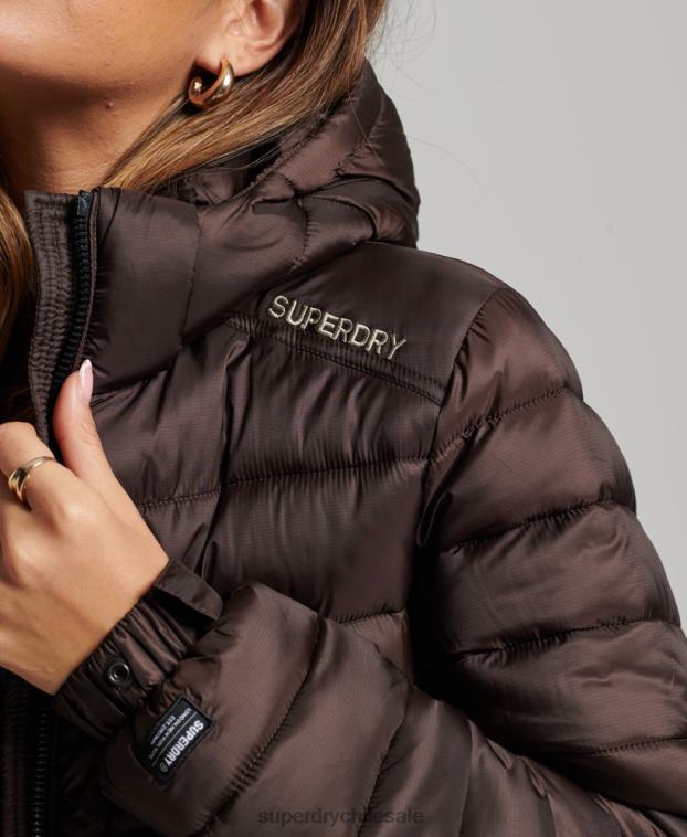 mujer Superdry marrón chamarra capitonada deportiva ligera 2R68Z3708