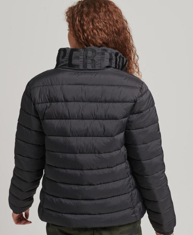 mujer Superdry negro chaqueta acolchada con logo clásico 2R68Z5418
