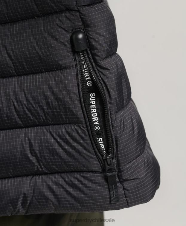 mujer Superdry negro chaqueta acolchada con logo clásico 2R68Z5418