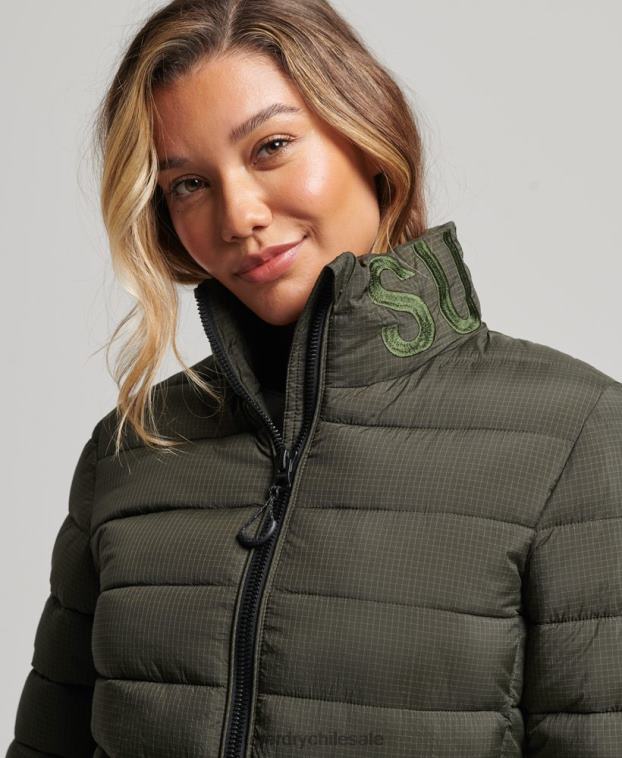 mujer Superdry verde chaqueta acolchada con logo clásico 2R68Z5437