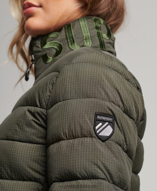 mujer Superdry verde chaqueta acolchada con logo clásico 2R68Z5437