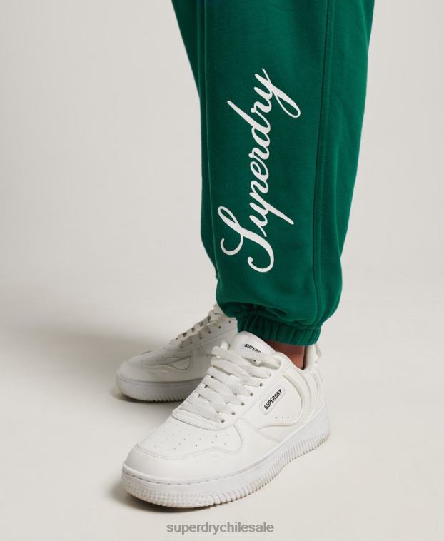 mujer Superdry verde joggers estilo boyfriend con estampado gráfico 2R68Z6685