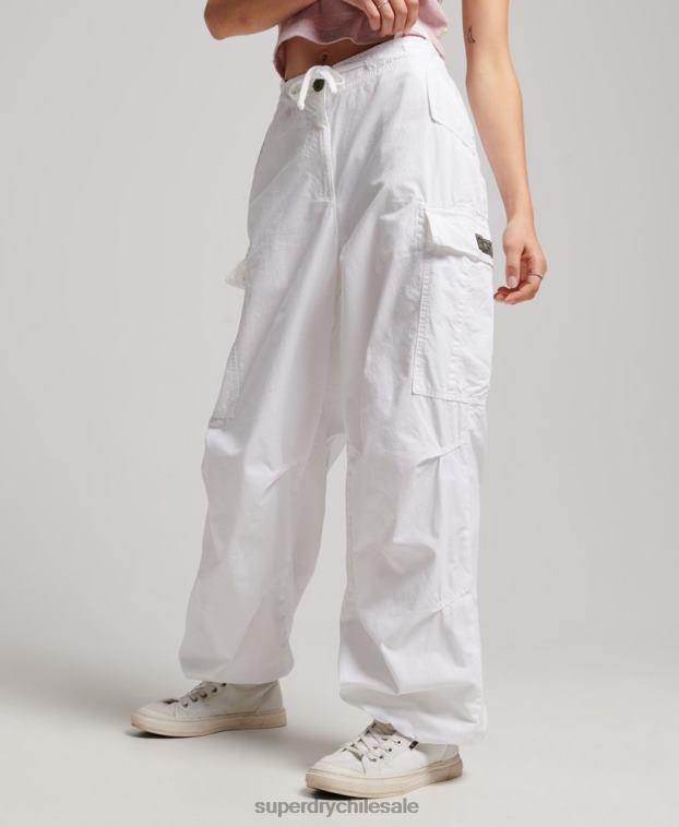 mujer Superdry blanco pantalones holgados de paracaídas 2R68Z1979
