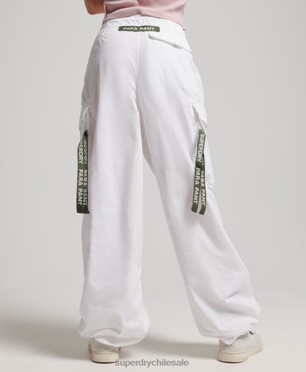 mujer Superdry blanco pantalones holgados de paracaídas 2R68Z1979