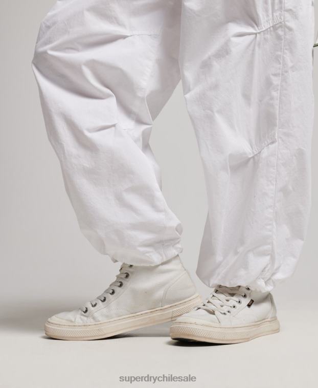 mujer Superdry blanco pantalones holgados de paracaídas 2R68Z1979