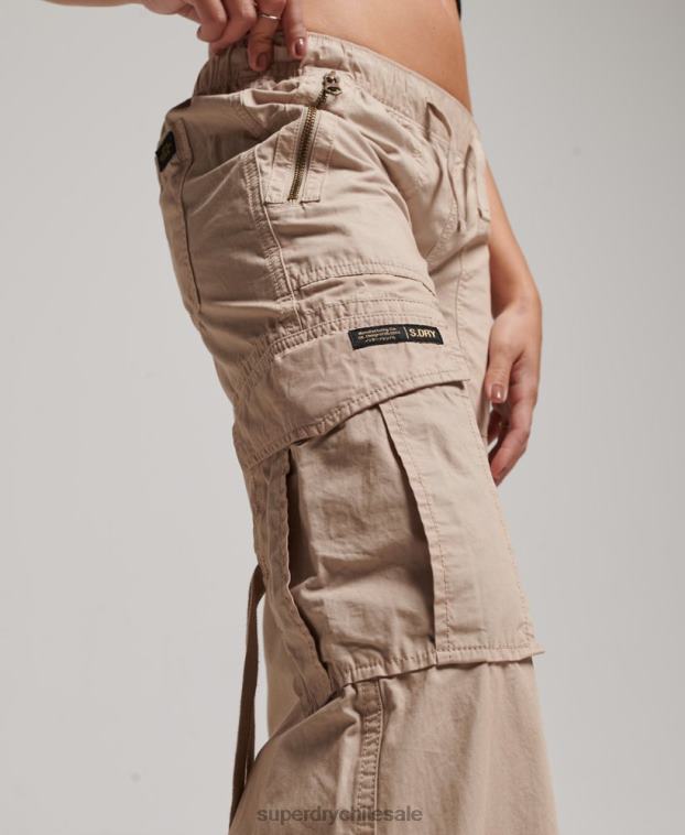 mujer Superdry crema pantalones cargo de tiro bajo y pernera ancha 2R68Z2001