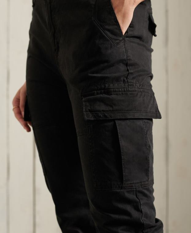 mujer Superdry negro pantalones cargo delgados 2R68Z2606