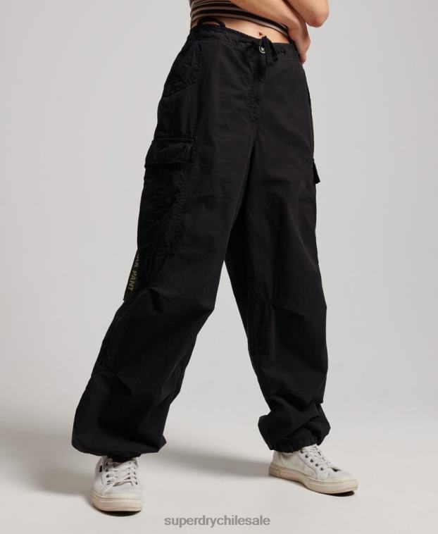 mujer Superdry negro pantalones holgados de paracaídas 2R68Z2013