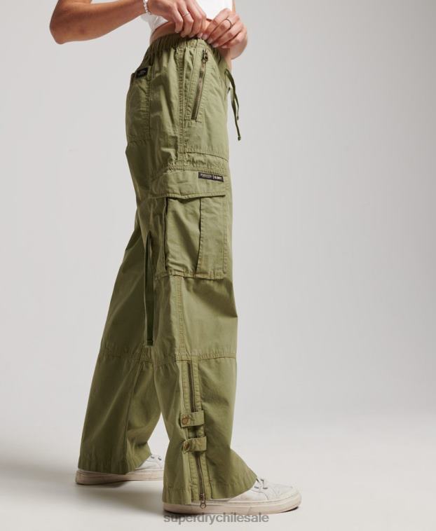 mujer Superdry verde pantalones cargo de tiro bajo y pernera ancha 2R68Z2015