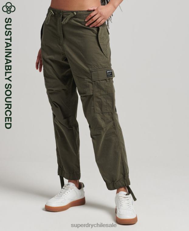 mujer Superdry verde pantalones de algodón orgánico con agarre de paracaídas 2R68Z2603
